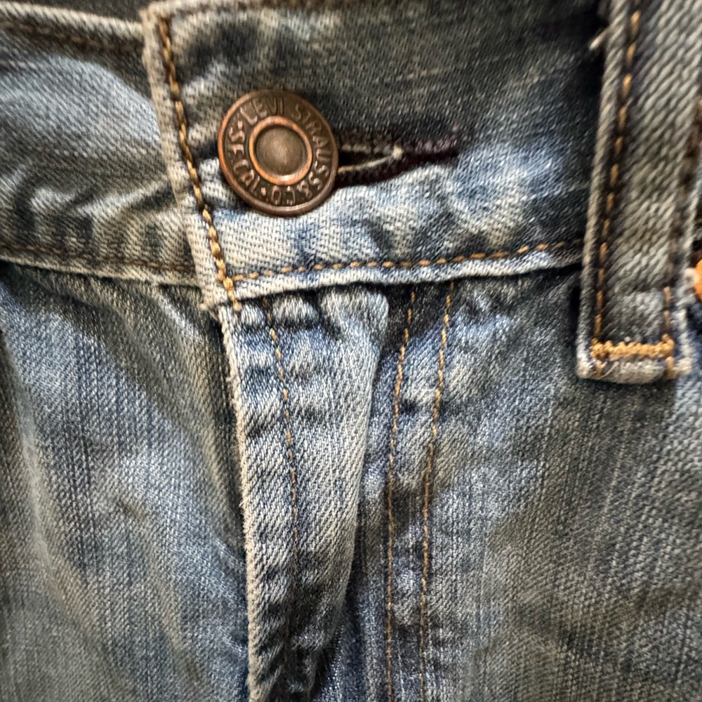 Levi's Kids Light Blue Denim Jeans - Picture 5 of 5